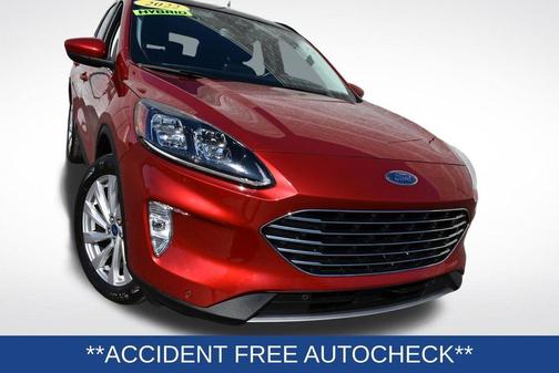 2022 Ford Escape Titanium Hybrid