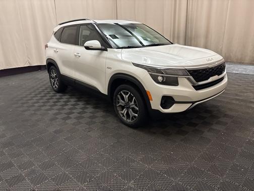2022 Kia Seltos EX