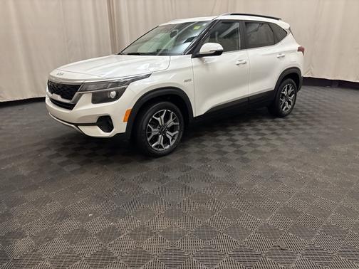 2022 Kia Seltos EX