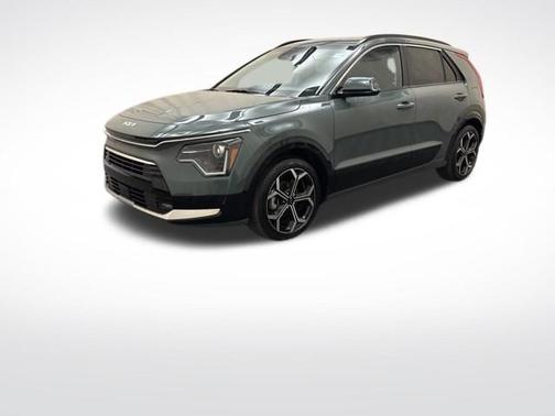 Cityscape Green 2023 Kia Niro EX Touring