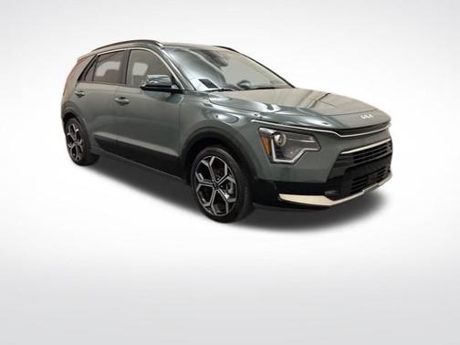 Cityscape Green 2023 Kia Niro EX Touring