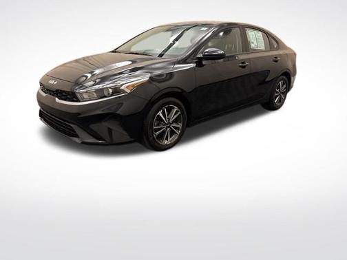 Aurora Black Pearl 2023 Kia Forte LXS