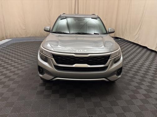 2022 Kia Seltos EX