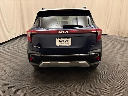 Ocean Blue 2024 Kia Seltos S
