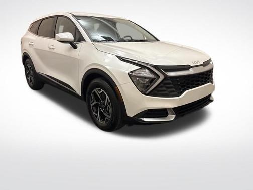 Snow White Pearl 2023 Kia Sportage LX