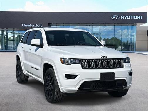 2022 Jeep Grand Cherokee Laredo