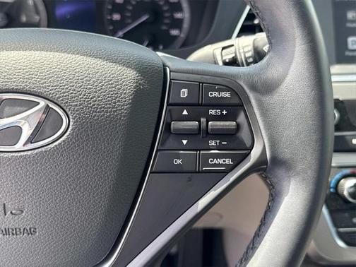 2017 Hyundai SONATA Limited