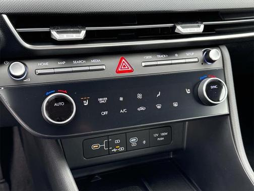 2025 Hyundai SONATA Hybrid SE