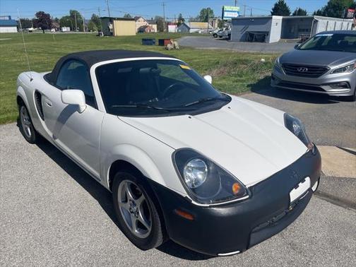 2000 Toyota MR2 Base