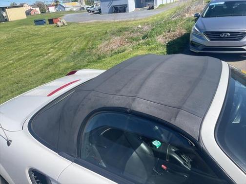 2000 Toyota MR2 Base