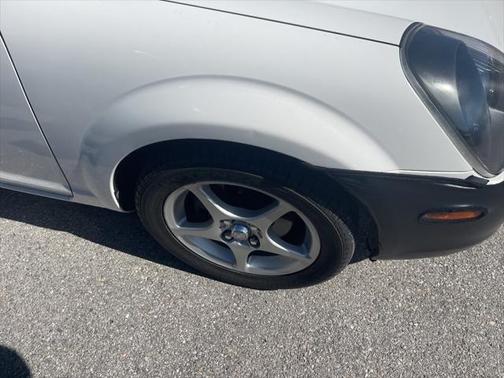 2000 Toyota MR2 Base