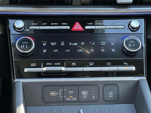2025 Hyundai SANTA FE Limited