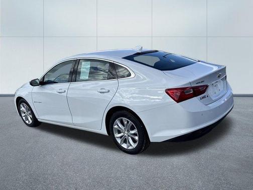 Summit White 2024 Chevrolet Malibu LT