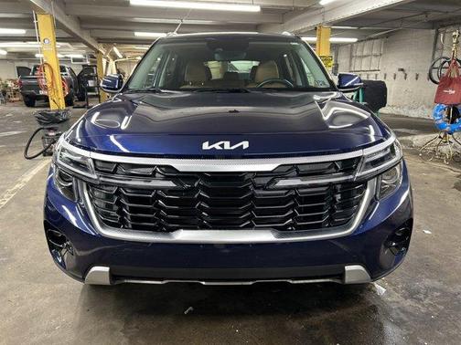 Dark Ocean Blue 2024 Kia Seltos EX