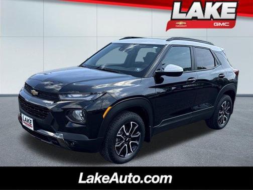 Mosaic Black 2023 Chevrolet Trailblazer ACTIV