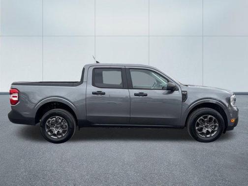 Carbonized Gray Metallic 2024 Ford Maverick XLT