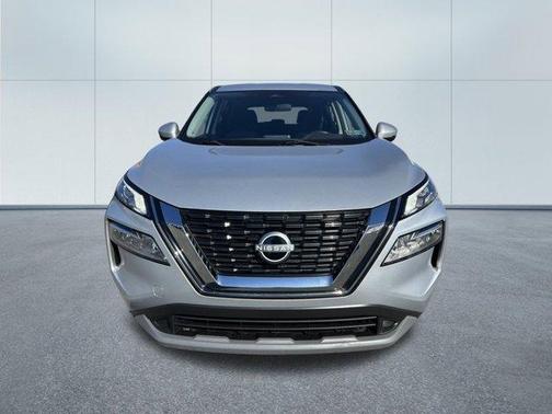 Silver 2022 Nissan Rogue SV