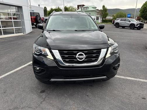 Magnetic Black 2017 Nissan Pathfinder SV