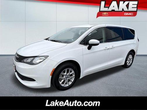 Bright White 2023 Chrysler Voyager LX