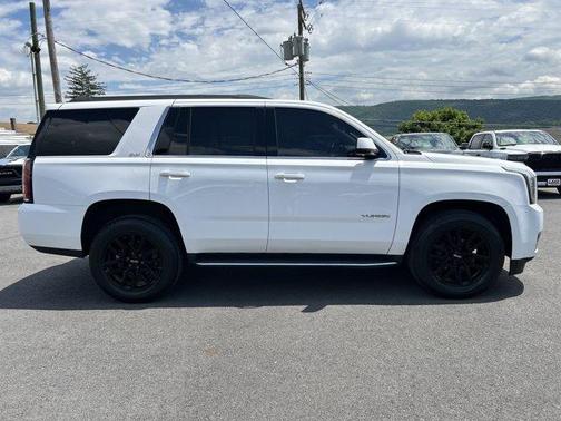 Summit White 2020 GMC Yukon SLT