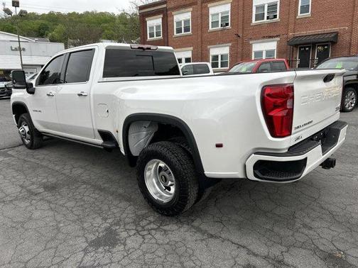 Pearl 2023 Chevrolet Silverado 3500 High Country