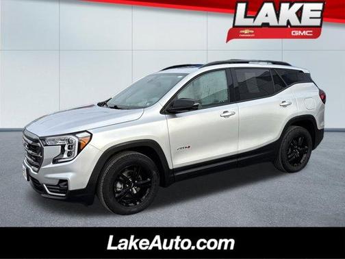 Quicksilver Metallic 2022 GMC Terrain AT4