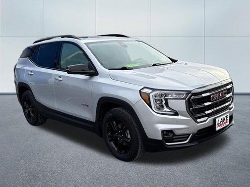 Quicksilver Metallic 2022 GMC Terrain AT4