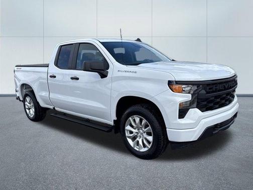 Summit White 2023 Chevrolet Silverado 1500 Custom