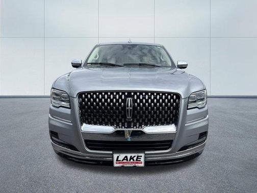 Silver Radiance 2023 Lincoln Navigator Black Label