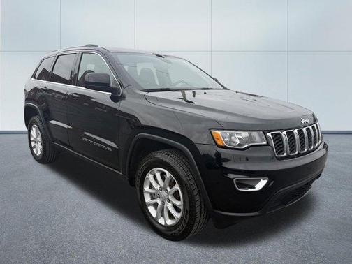 Diamond Black 2021 Jeep Grand Cherokee Laredo E