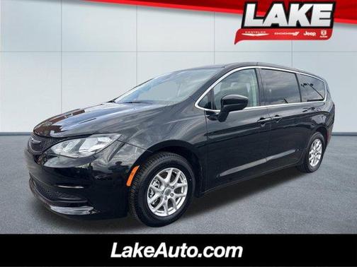 Brilliant Black 2023 Chrysler Voyager LX