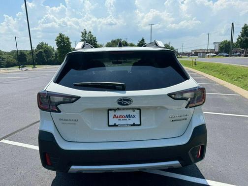 2022 Subaru Outback Touring XT