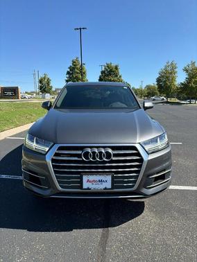 2019 Audi Q7 55 SE Premium