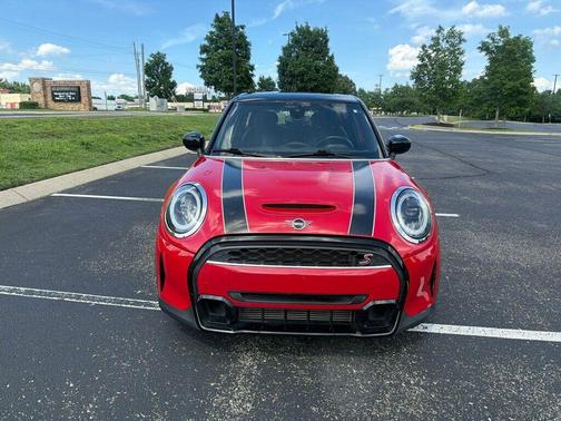 Chili Pepper Red 2022 MINI Hardtop Cooper S