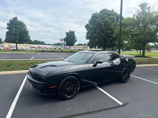 2017 Dodge Challenger SXT