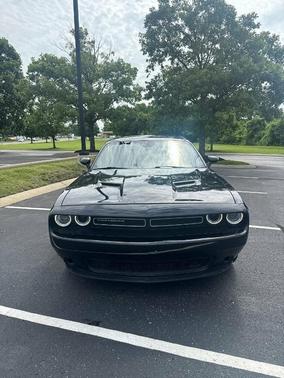 2017 Dodge Challenger SXT