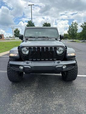Sting Gray Clearcoat 2022 Jeep Gladiator Sport
