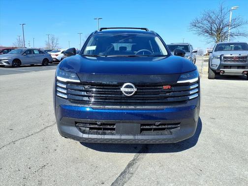 Deep Blue Pearl 2026 Nissan Kicks SR