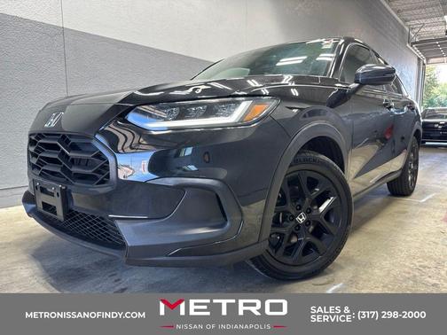Crystal Black Pearl 2025 Honda HR-V AWD Sport