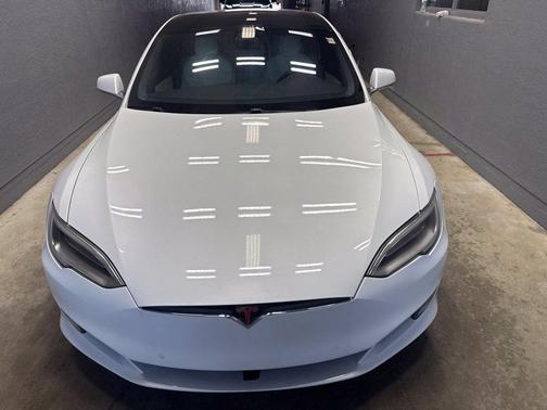 Pearl White Multi-Coat 2018 Tesla Model S P100D