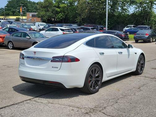 Pearl White Multi-Coat 2018 Tesla Model S P100D