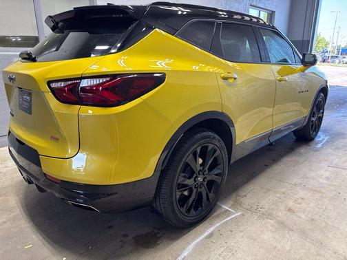 Nitro Yellow Metallic 2022 Chevrolet Blazer RS