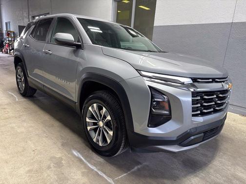 Sterling Gray Metallic 2025 Chevrolet Equinox 1LT