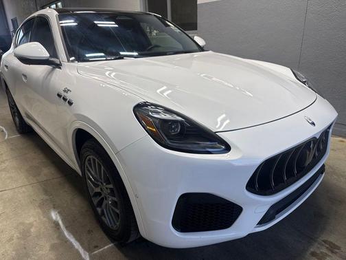 Bianco 2023 Maserati Grecale GT