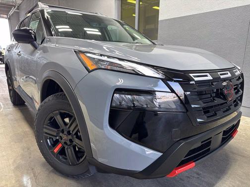 Boulder Gray Pearl 2027 Nissan Rogue Rock Creek