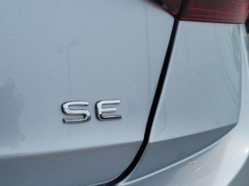 Silver Metallic 2024 Volkswagen Jetta 1.5T SE
