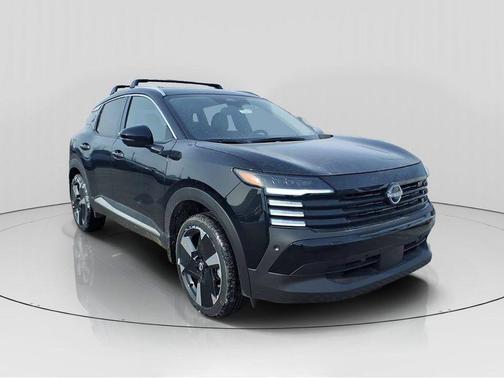 Super Black 2026 Nissan Kicks SR