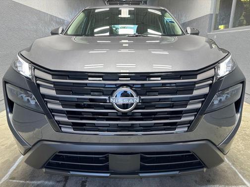 Gun Metallic 2026 Nissan Rogue SV