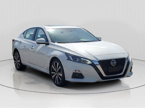 Pearl White Tricoat 2021 Nissan Altima Platinum Intelligent AWD