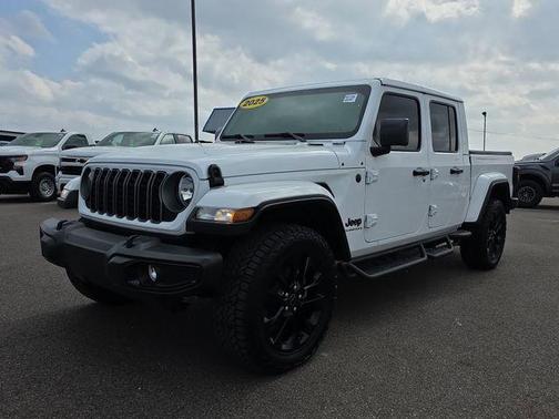 2025 Jeep Gladiator Sport